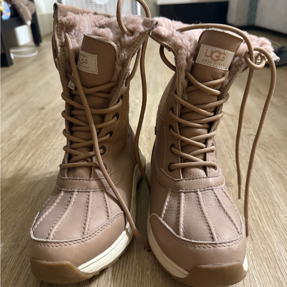 UGG Rosy Adirondack III Boots  with Sheepskin Lining